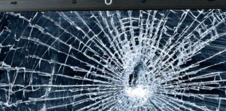 Сломался экран ноутбука: что делать и куда отдать на ремонт? Сломался экран ноутбука: что делать и куда отдать на ремонт?