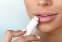 Выбор косметических средств для ухода за губами