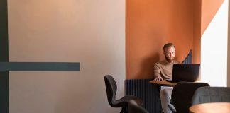 Коворкинг с арендой рабочего места: ваш ключ к гибкости и эффективности