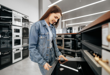 Магазин бытовой техники:как легко купить кухонную плиту с духовой и не пожалеть