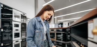 Магазин бытовой техники:как легко купить кухонную плиту с духовой и не пожалеть