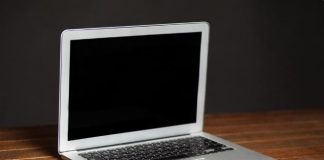 Черный экран при включении ноутбука: диагностика и устранение