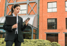 Юридические услуги в Хабаровске:как найти квалифицированную помощь в городе на Амуре